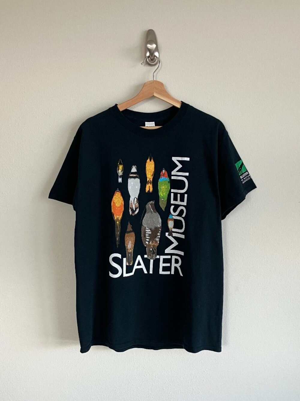 Slater Museum of Natural History Tee / Black Tee with Bird Graphics Size Large